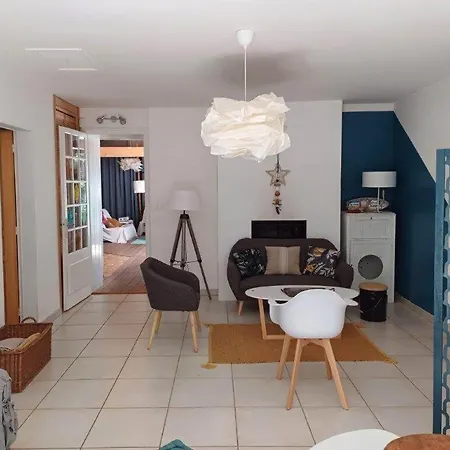 Holiday home La Forestiere Avec Jacuzzi Pour 6 Personnes Saint-Georges-d'Oleron